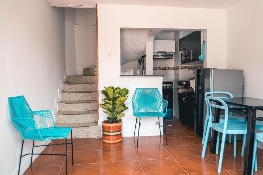 Casa De 2 Hab En La Candelaria Con Increible Vista Y Balcon * Bogota