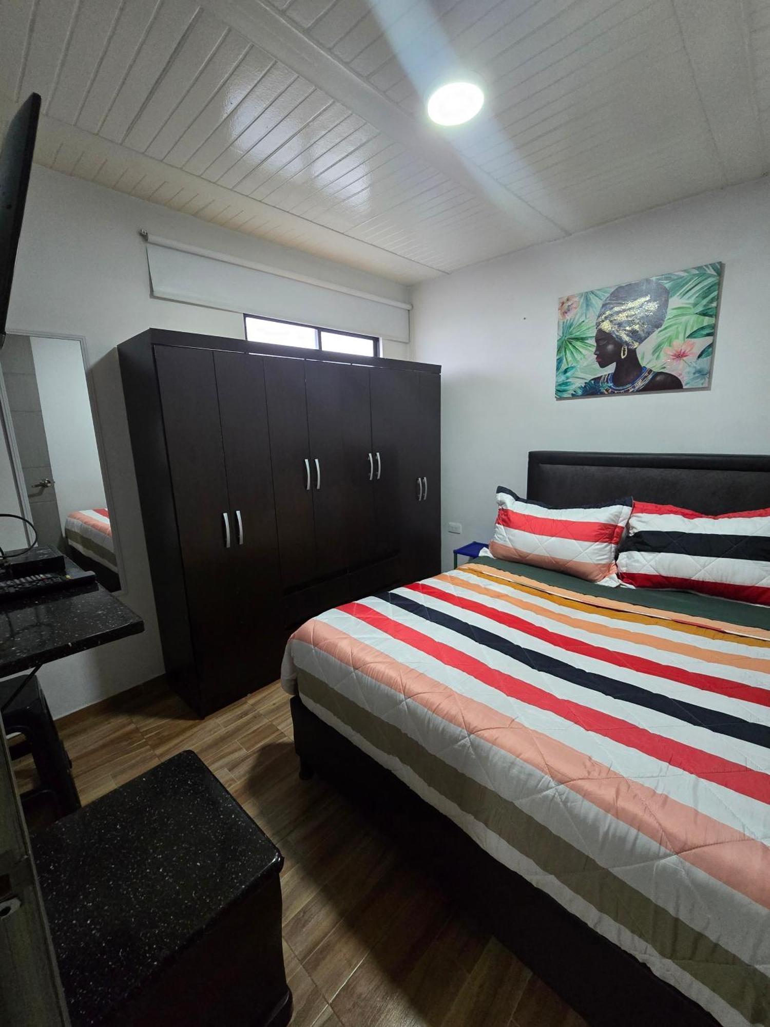 Apartamento 302, Amoblado Cerca Al Aeropuerto El Dorado *