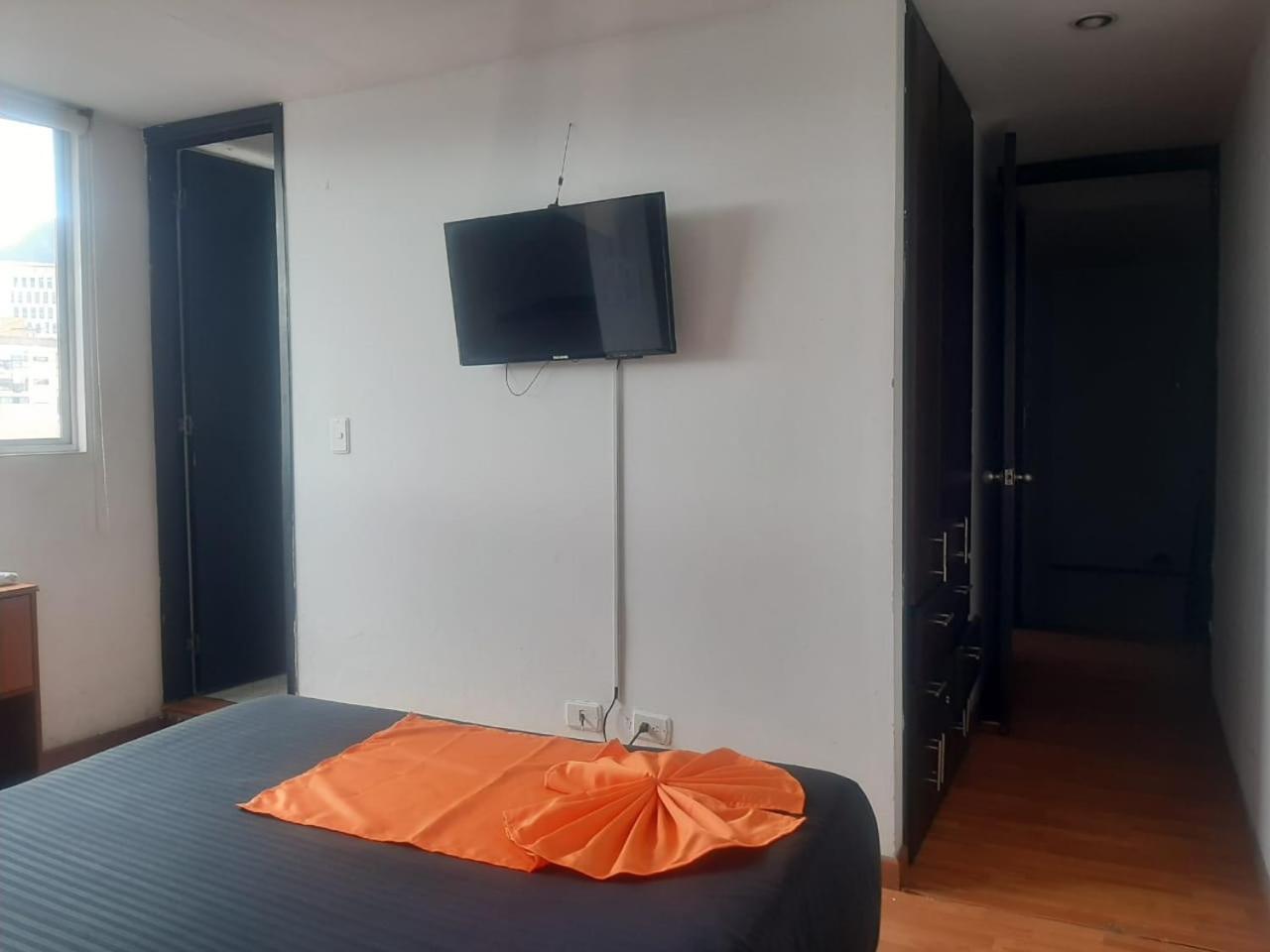 Hotel Cerca Simon Bolivar Estereo Picnic, Movistar Arena ,teusaquillo Informacion Trescientosdoscuatrosieteseiscerocuatroveintisiete *