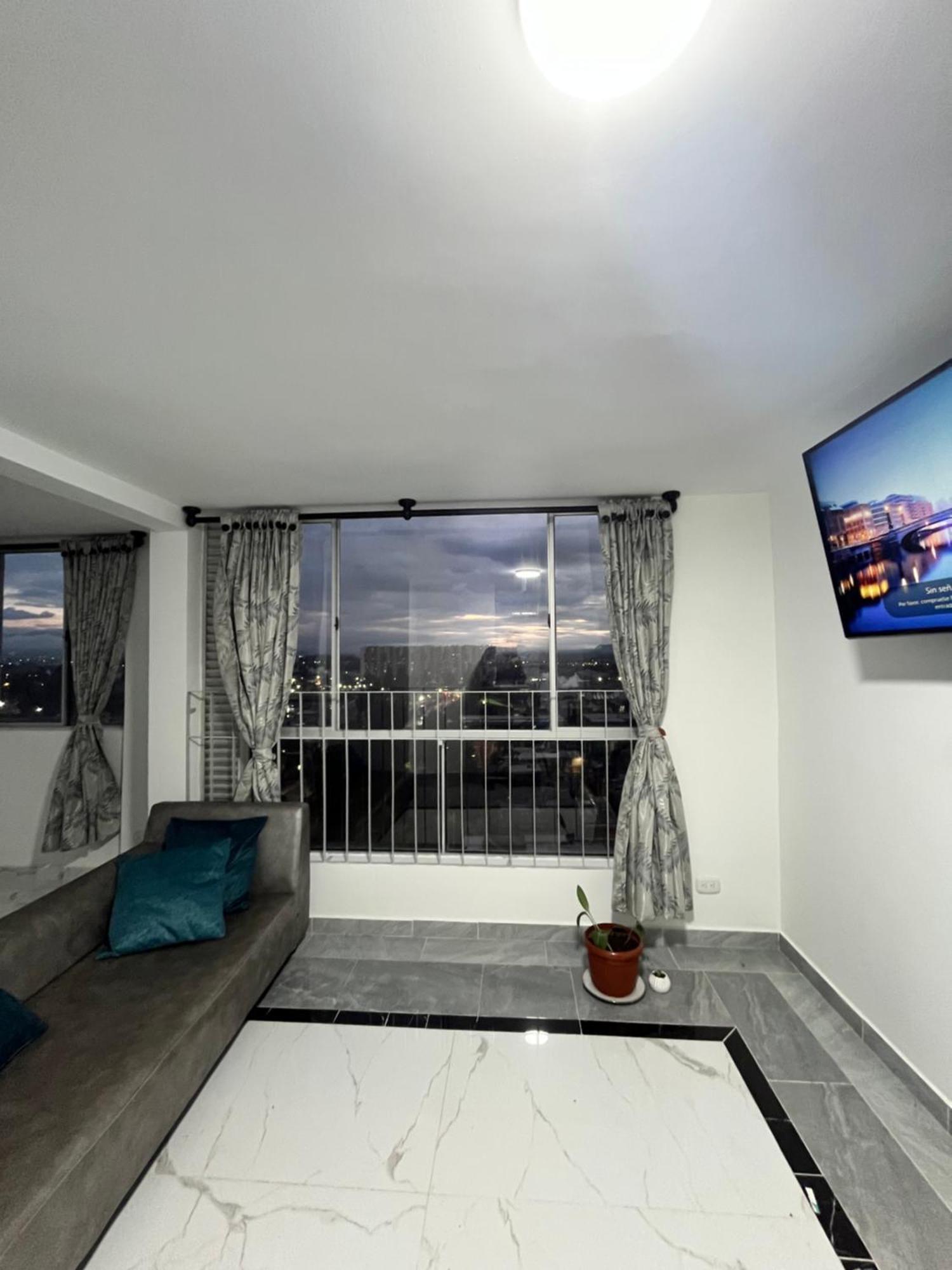 Elegante A 10 Min Del Aeropuerto El Dorado Apartamento Bogotá