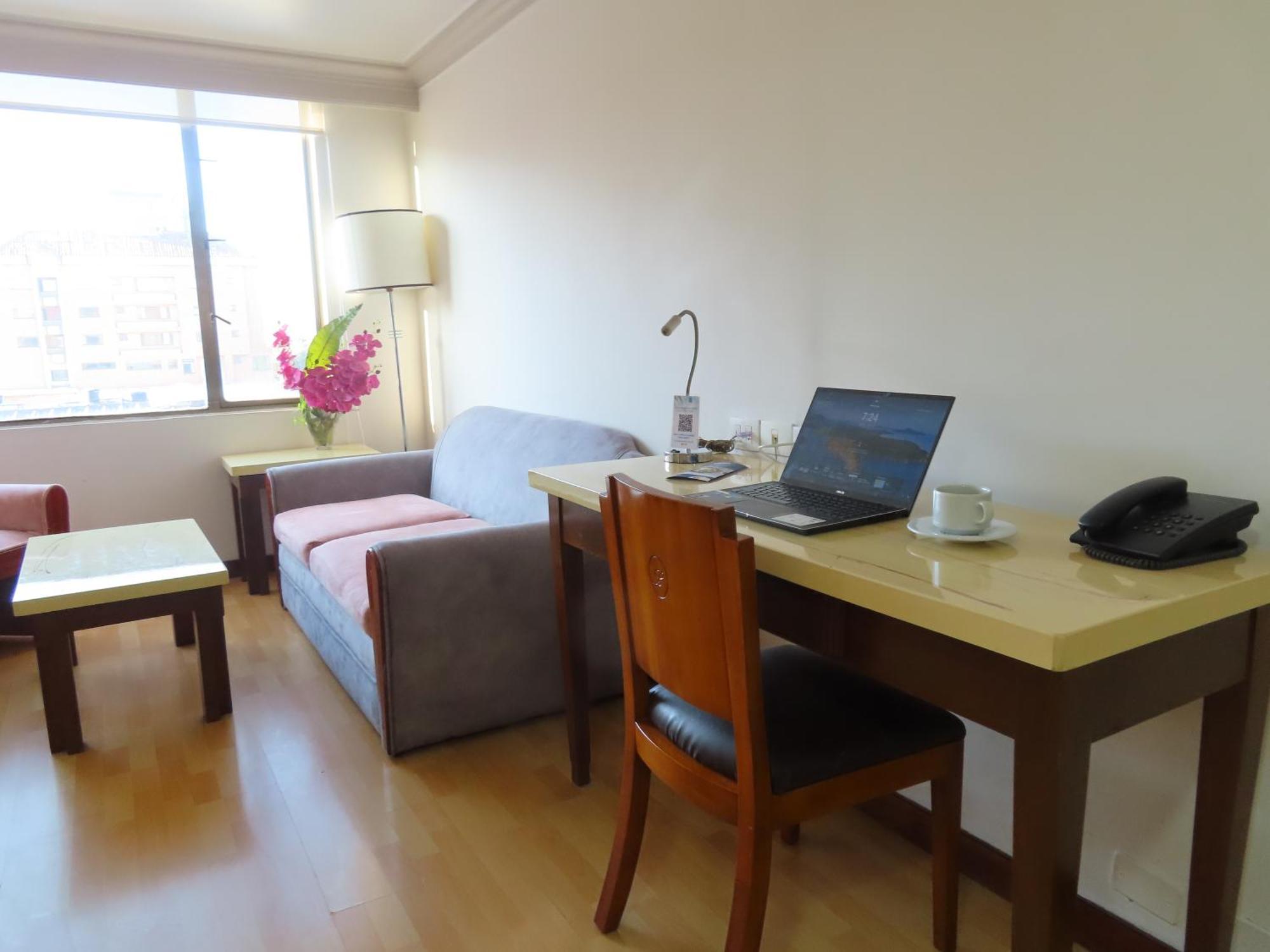 Lancaster House Hotel