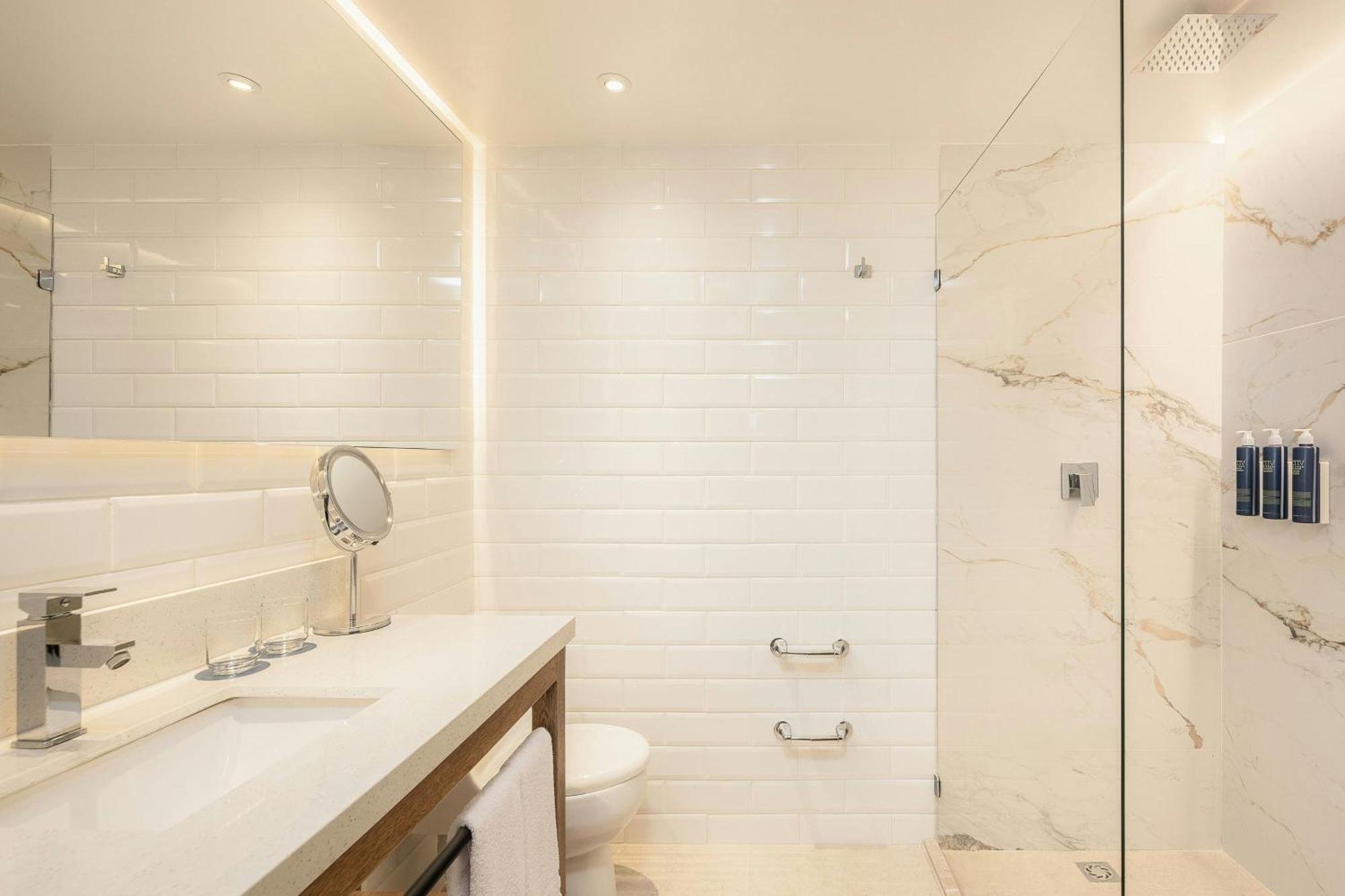 Hotel Four Points By Sheraton Tequendama, Bogota