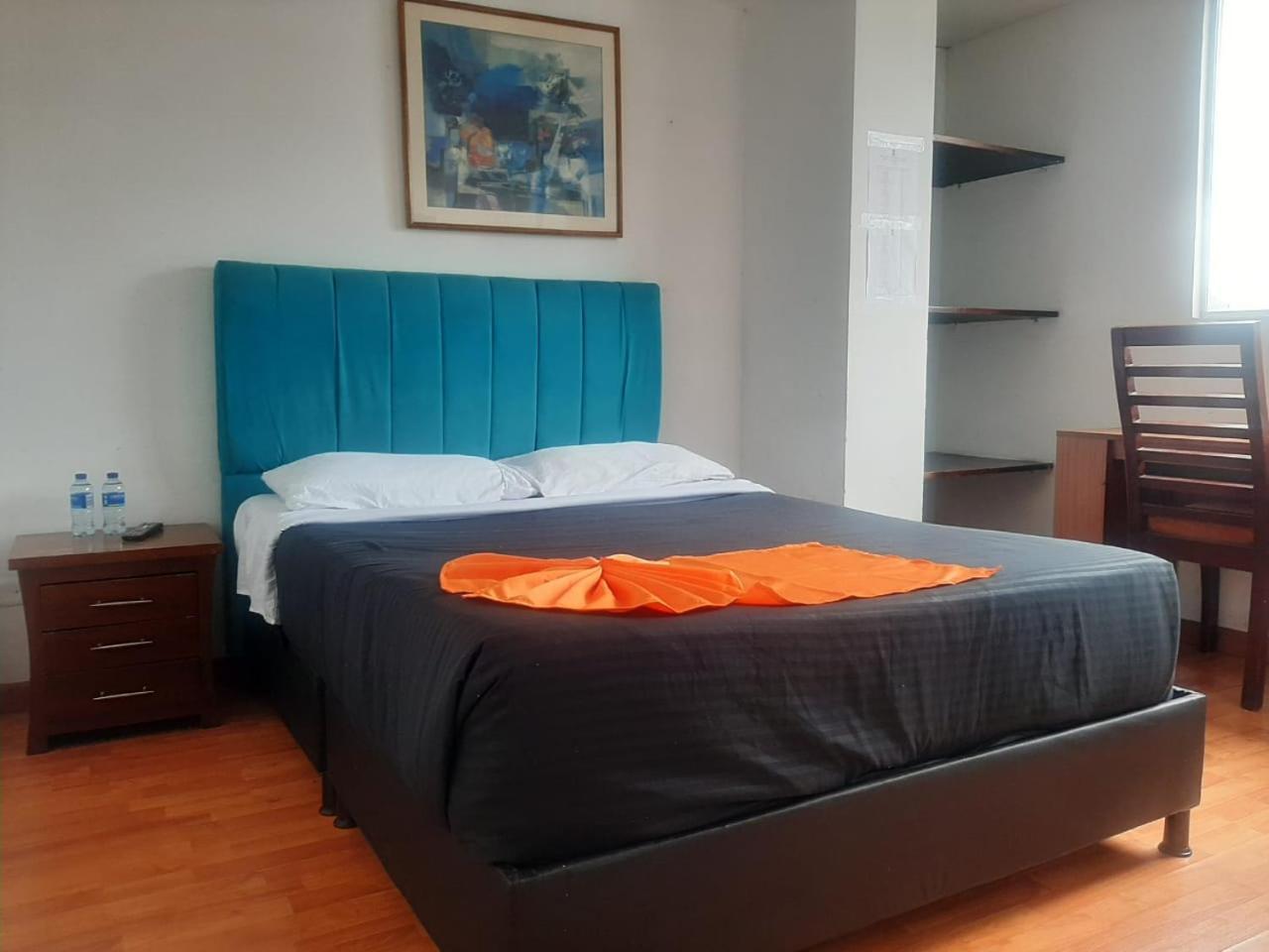 Cerca Al Aeropuerto , Corferias , Embajada Americana , Teusaquillo Hotel 3*