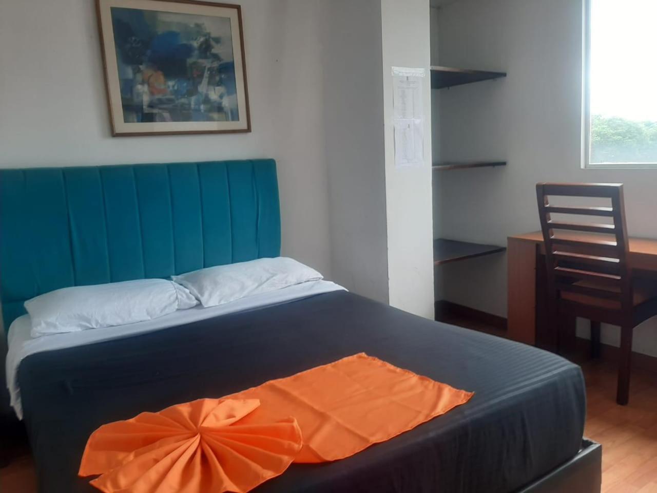 Hotel Cerca Al Aeropuerto , Corferias , Embajada Americana , Teusaquillo