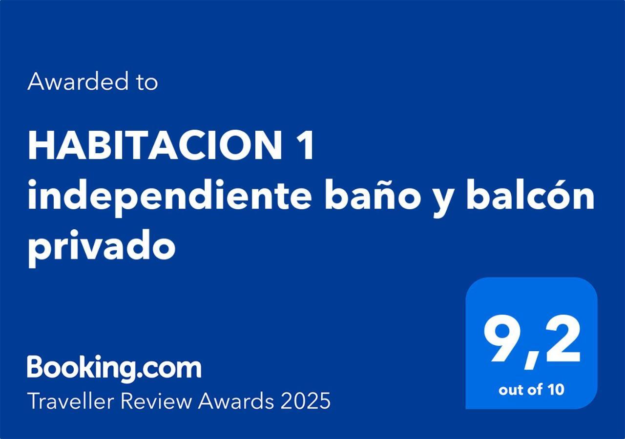 Unicentro Baño Y Balcón Privado Independiente Habitación en casa particular *