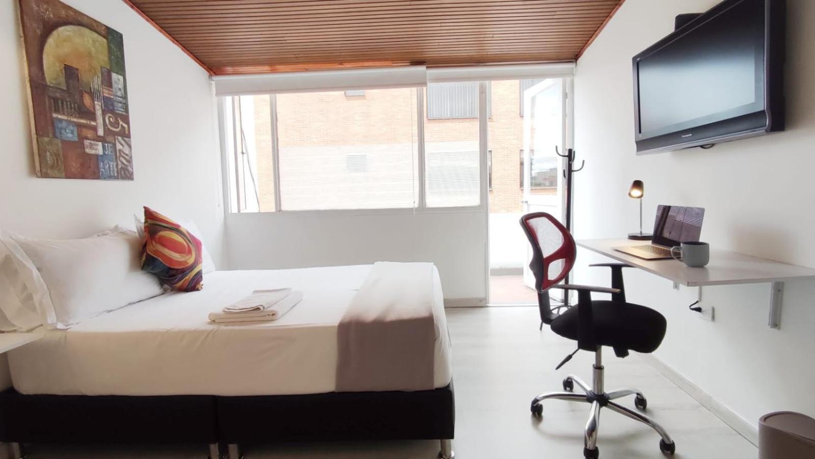 Unicentro Baño Y Balcón Privado Independiente Habitación en casa particular