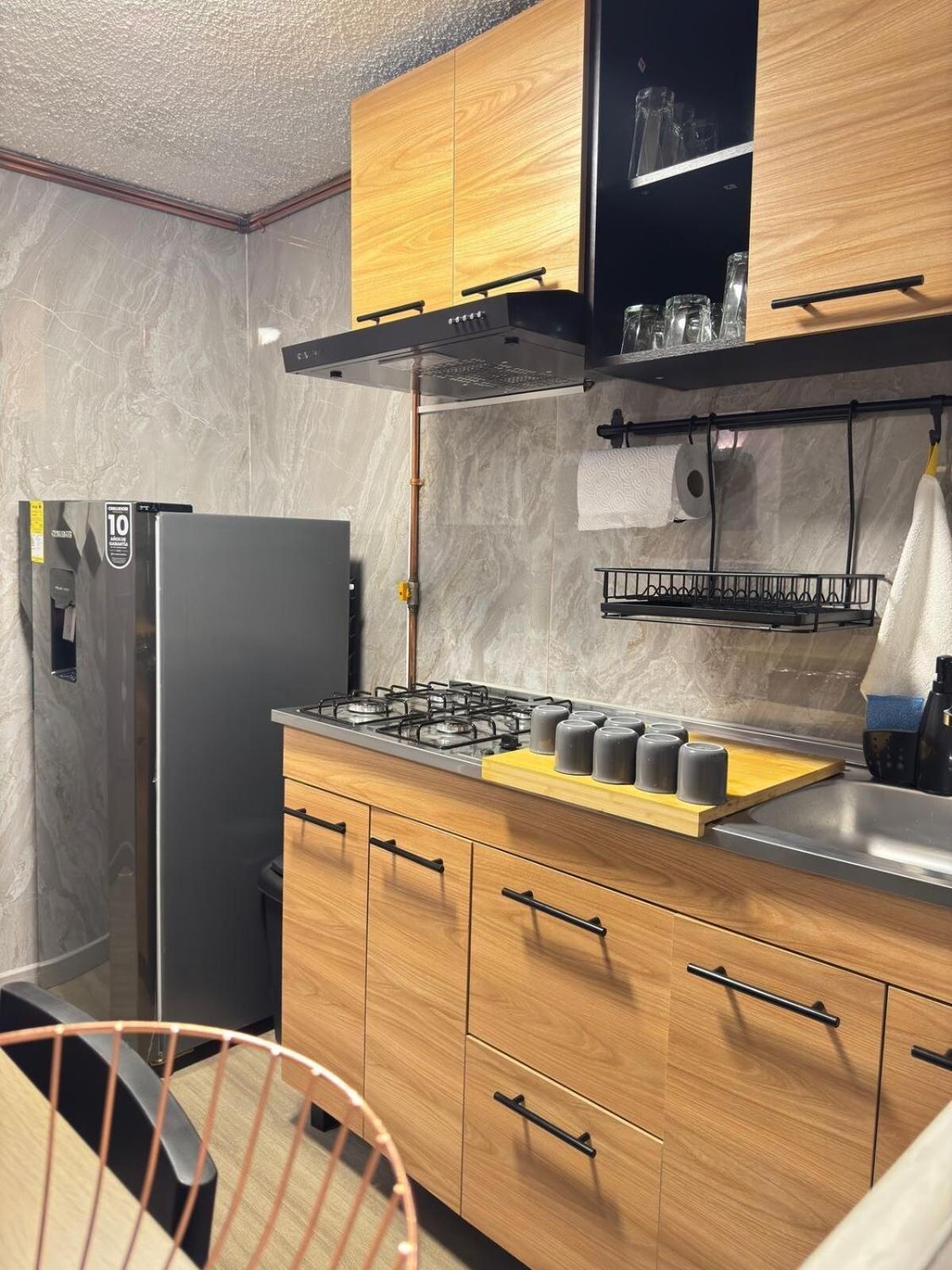 A 10 Minutos Del Aeropuerto Apartamento *