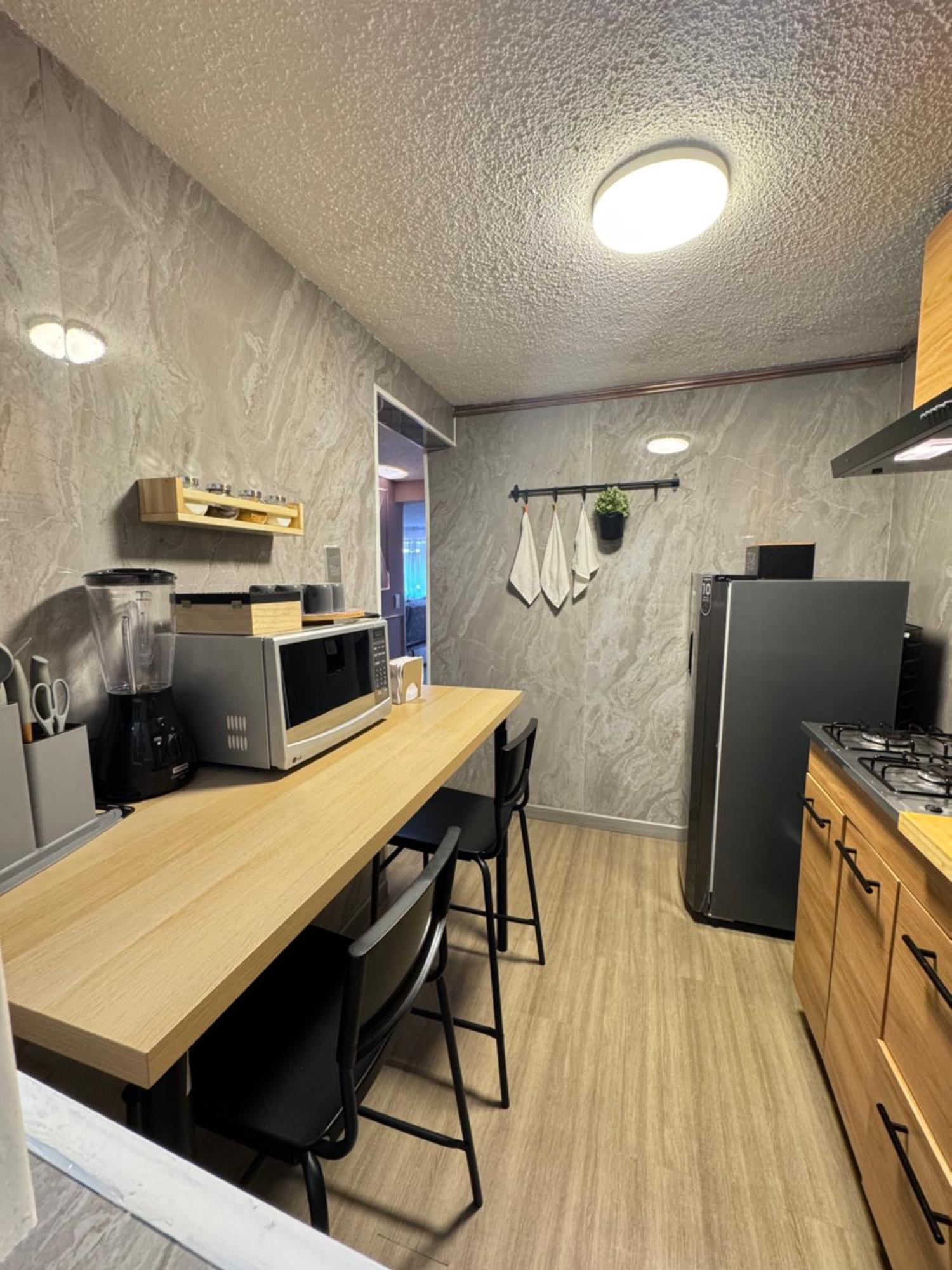 A 10 Minutos Del Aeropuerto Apartamento *