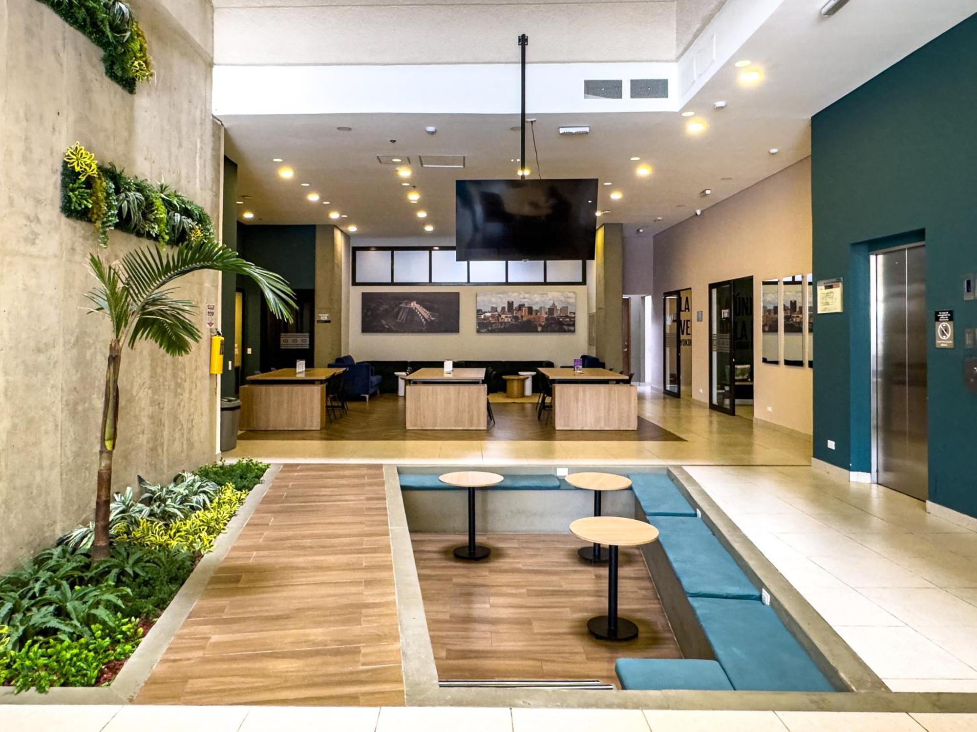 The Hood 102, Modern And Luxury Bogotá