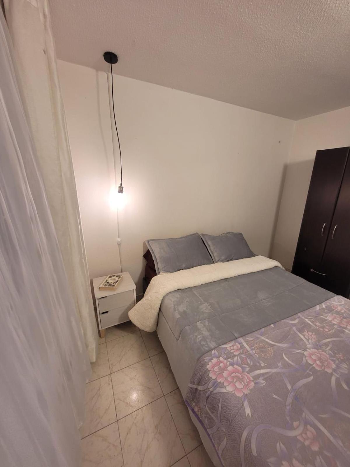 Apartamento Encantador De 2 Habitaciones, Cerca Centro Bogota,