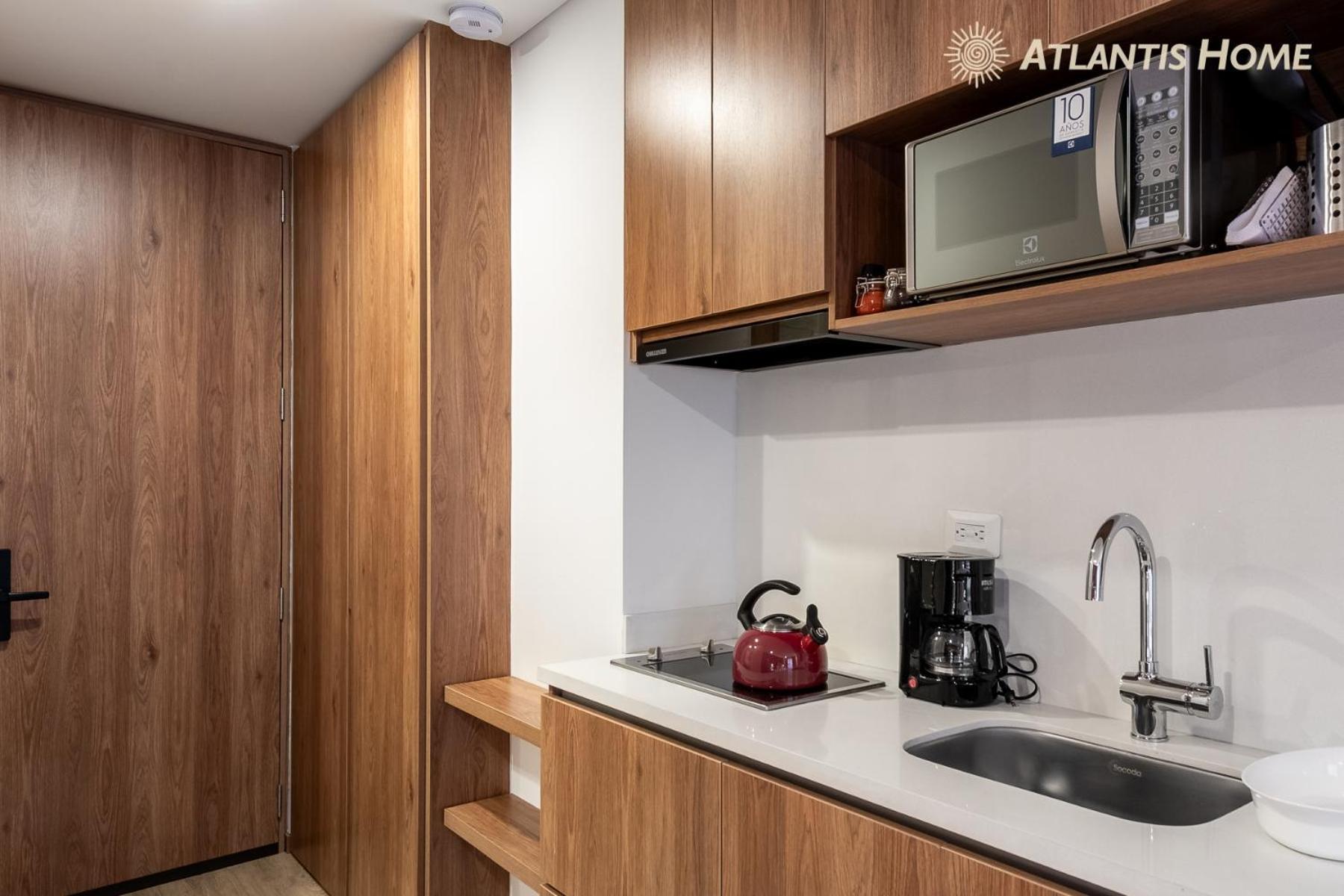Atlantis Zona T Apartahotel
