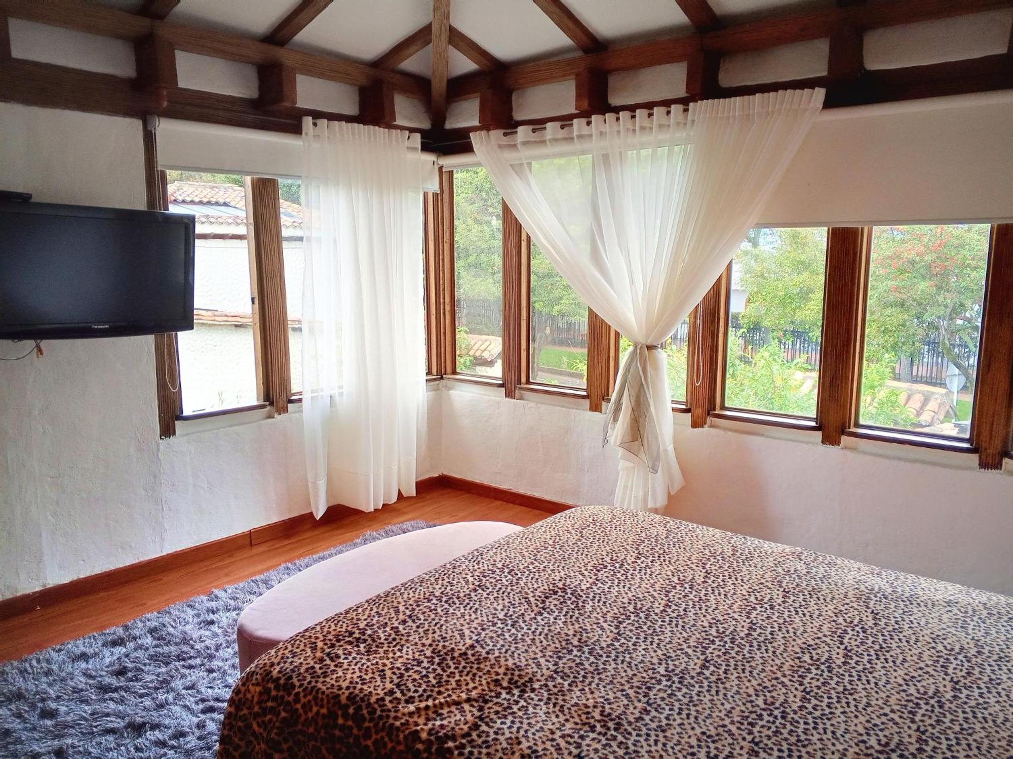 Acogedoras En Hermosa Casa