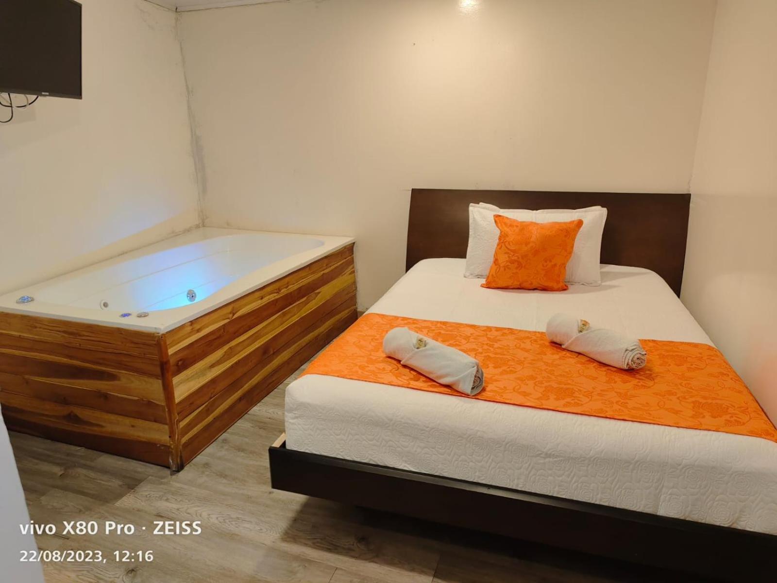 Kristal Ferial Hotel