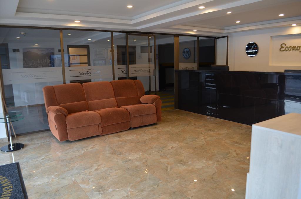 Econohotel