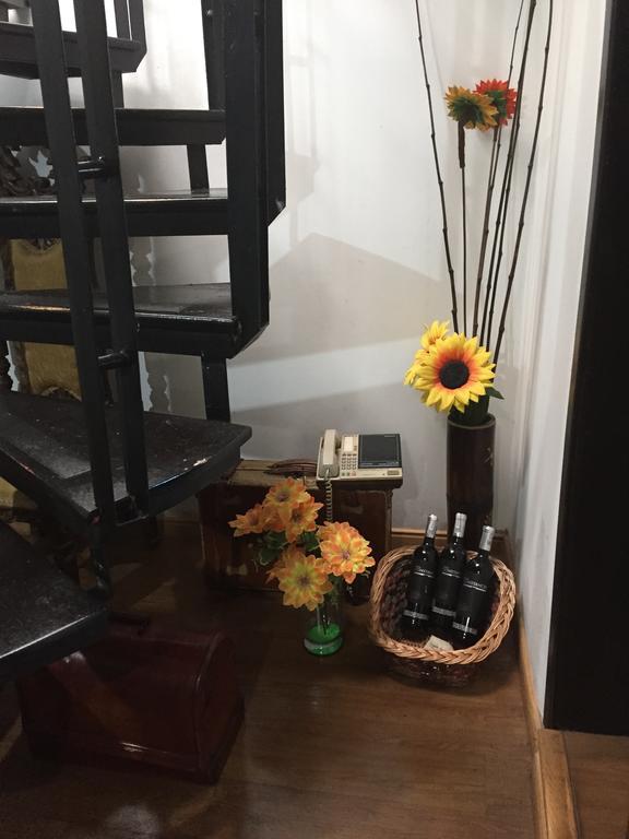 Casa De Las Flores Hostal *