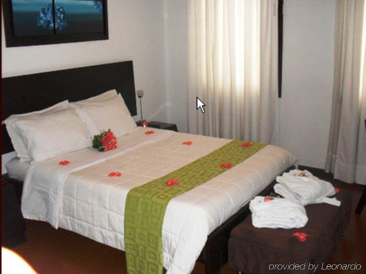 Hotel Charlotte Plaza 26