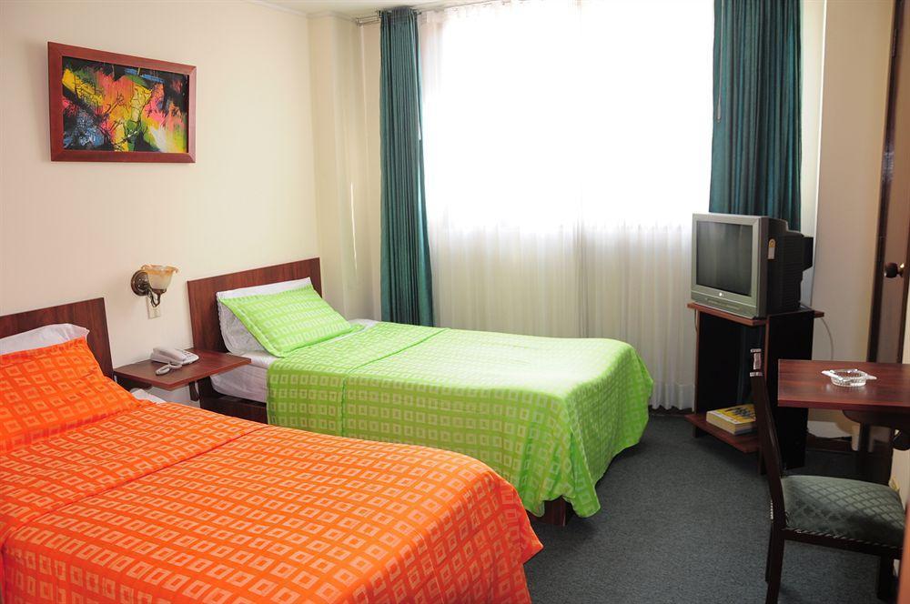 Duque Hotel *