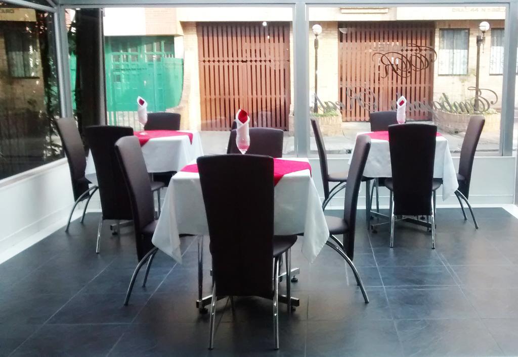 Embajada Real Hotel 3*