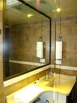 Boutique Feria Internacional Hotel 3*
