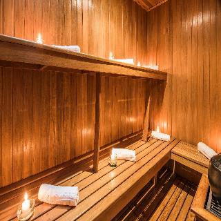 Travelers Fontana Plaza Apartahotel 4*