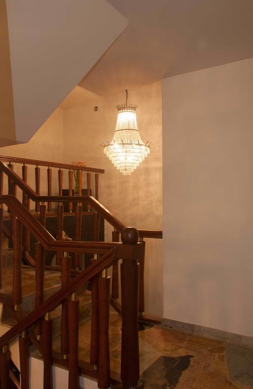 Chandelier 3*