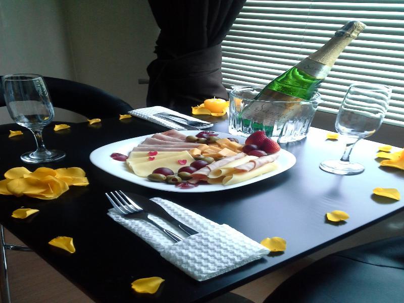Titan & Hotel 3*