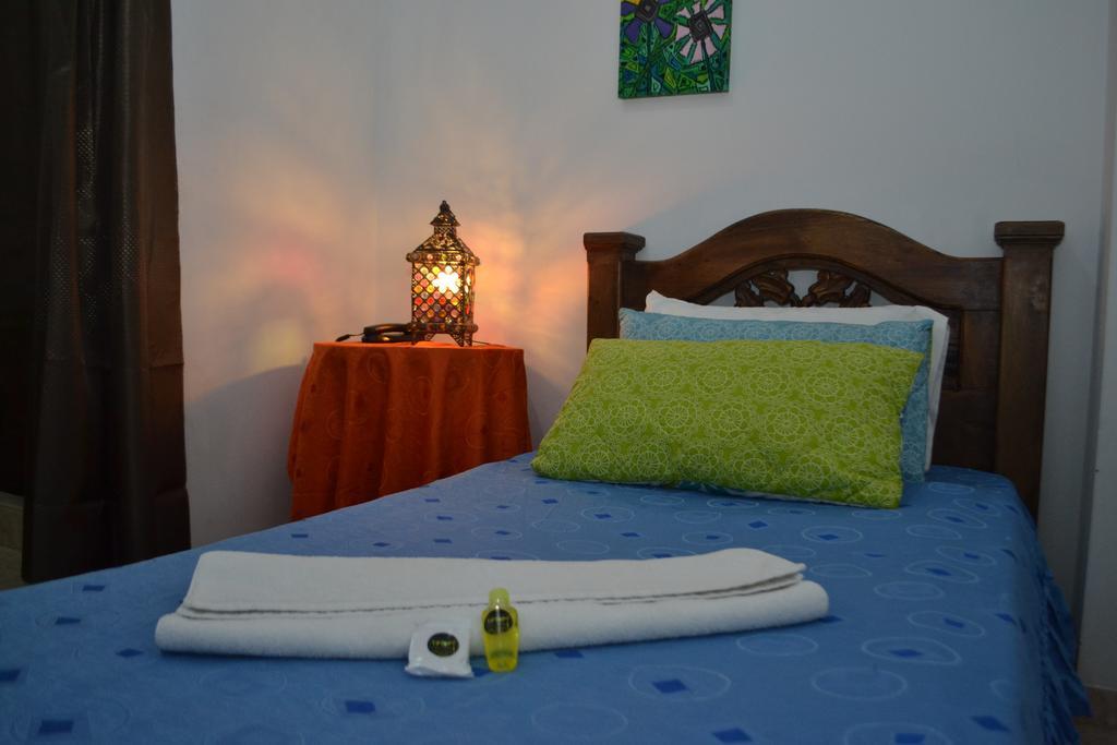 Hostal Tip Top Hostel *