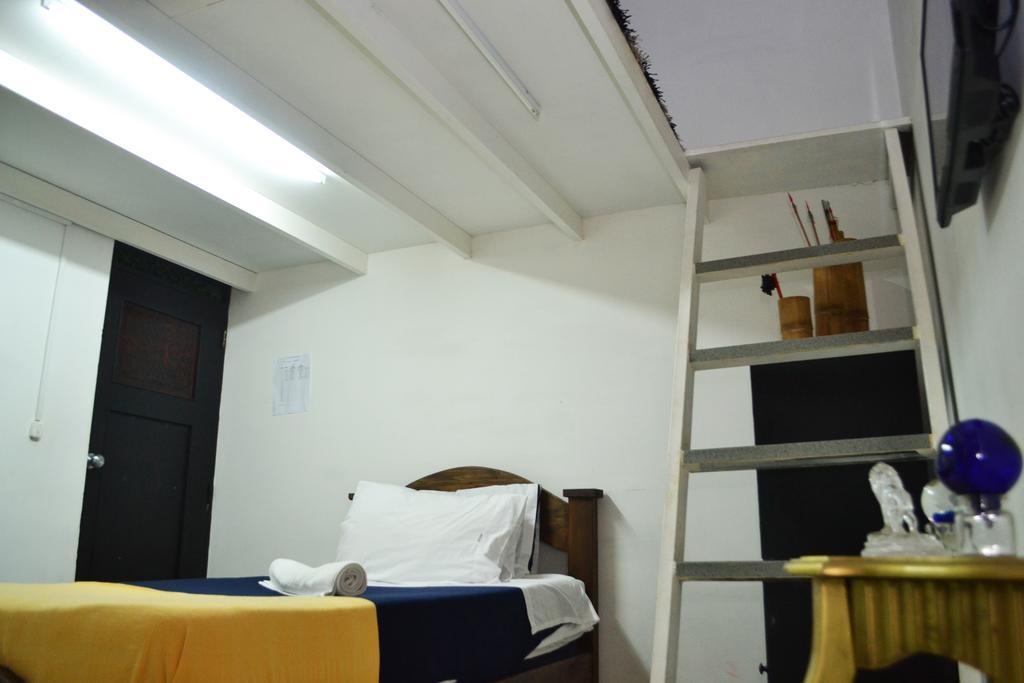 Hostal Tip Top Hostel