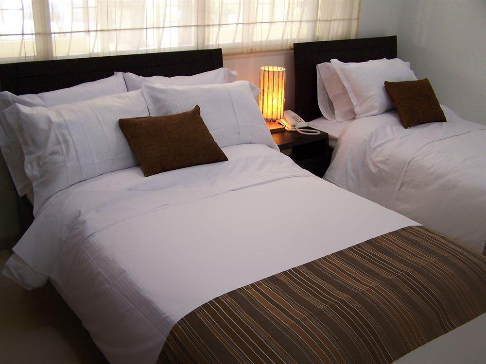 Hotel Ayenda 1087 La Estacion 3*