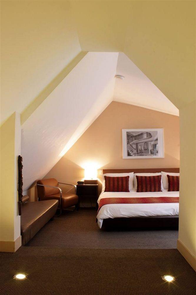 Hotel The Book 3*