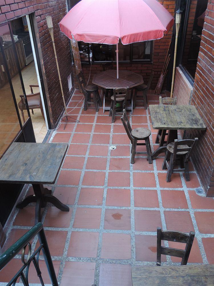 Violeta Park Hostal