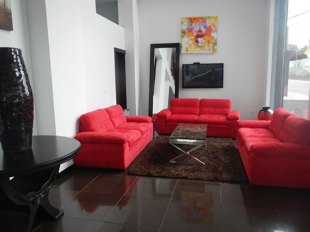 Boutique Center Hotel 4*