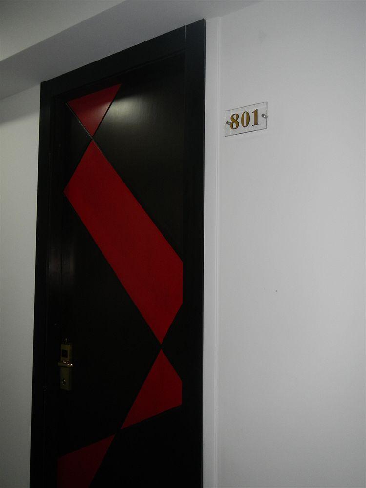 Boutique Center Hotel