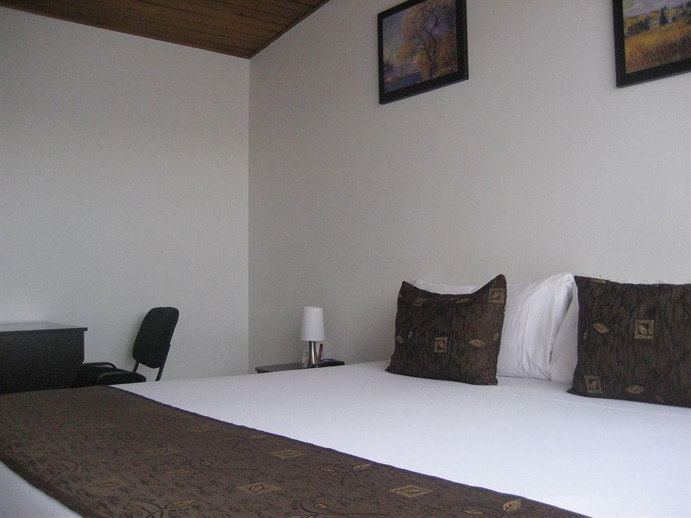 Confort Hotel 3*