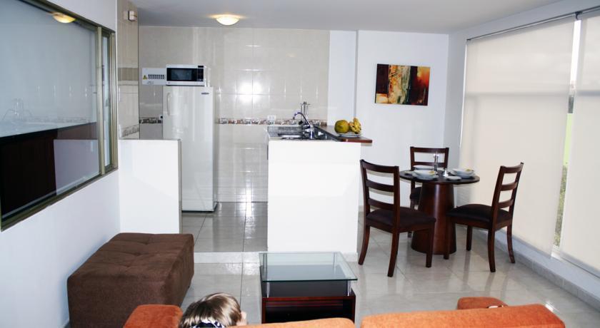 Hotel Dorado Gold Airport 3*