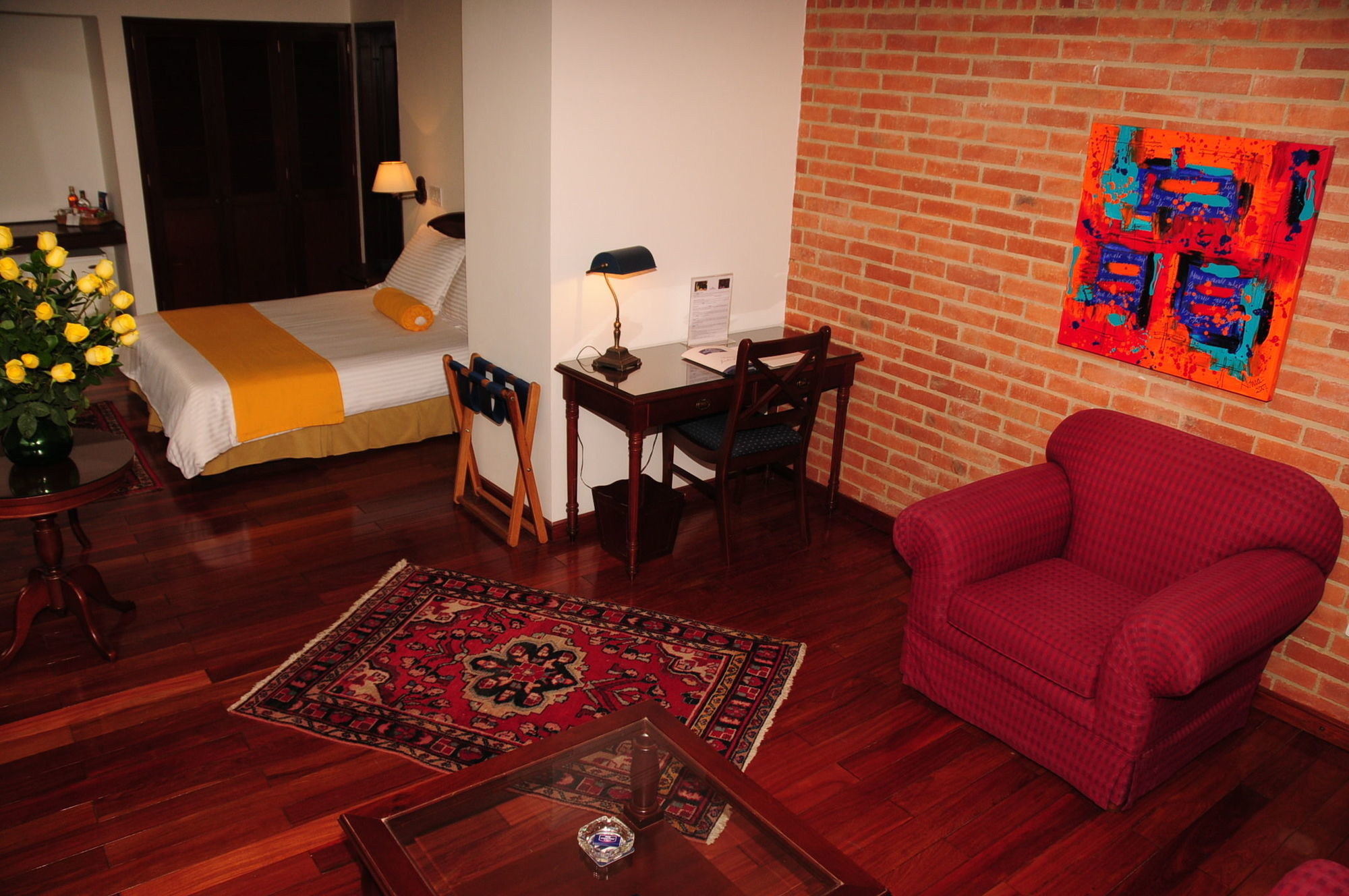 Hotel Emaus Bogota
