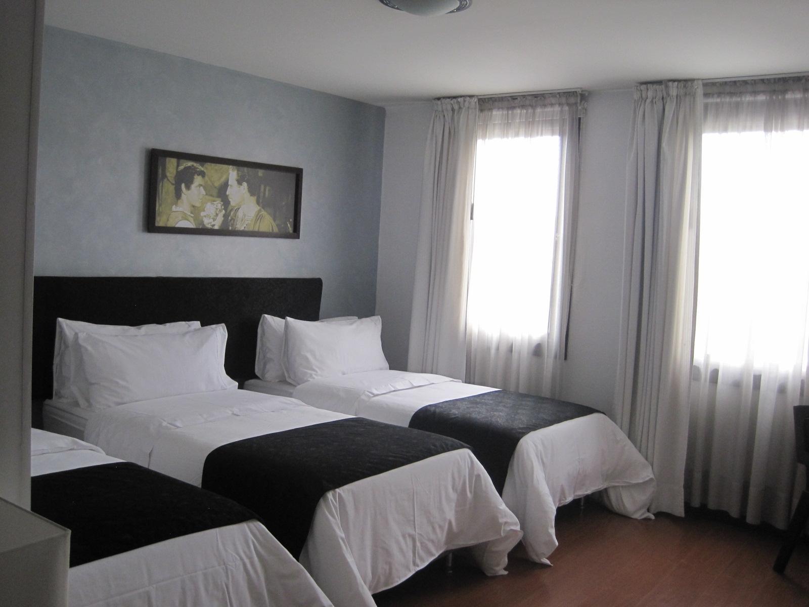 Hotel Charlotte Plaza 26