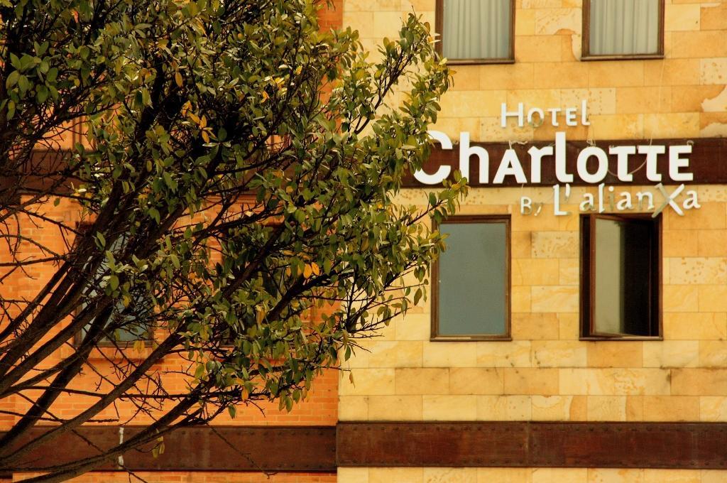 Charlotte Plaza 26