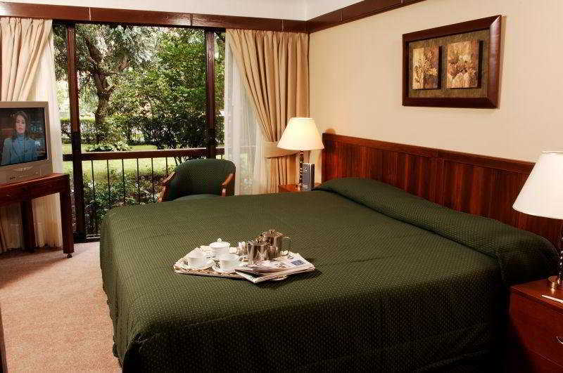 Estelar - La Fontana 4*