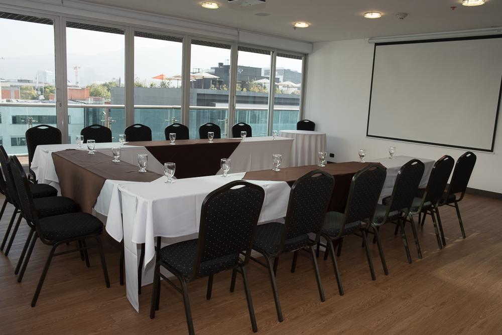 Ramada Parque 93 Hotel 4*