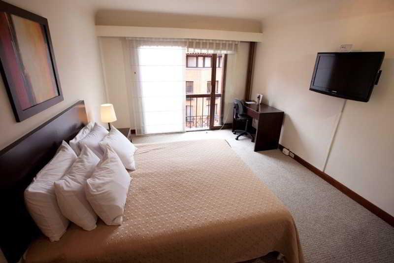 Travelers Y Condominioplenitud 3* Bogotá