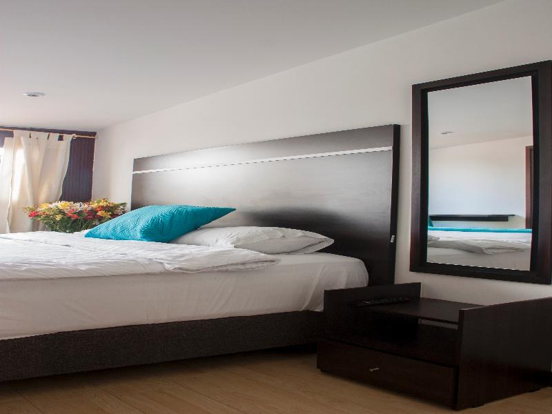 Chandelier Hotel 3*