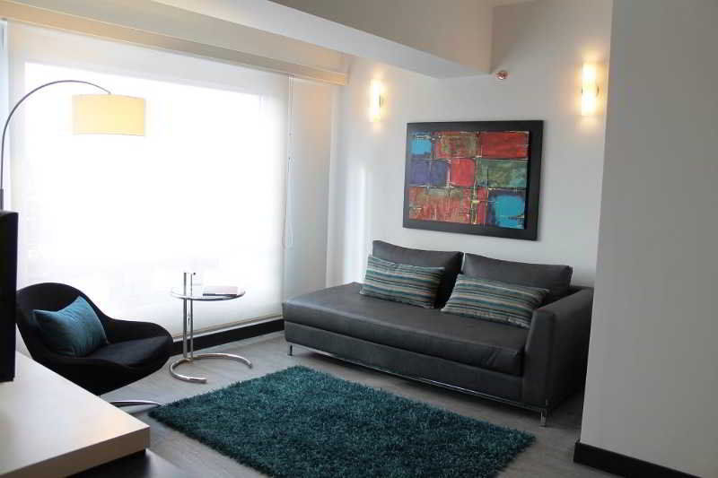 Hotel Nh Urban 26 Royal 4*