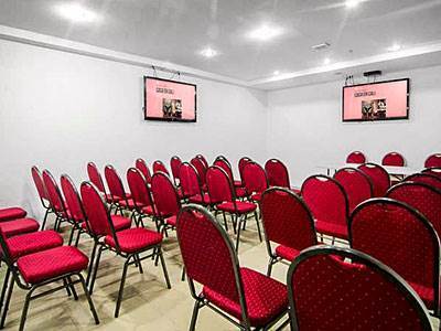 Hotel Parque 63