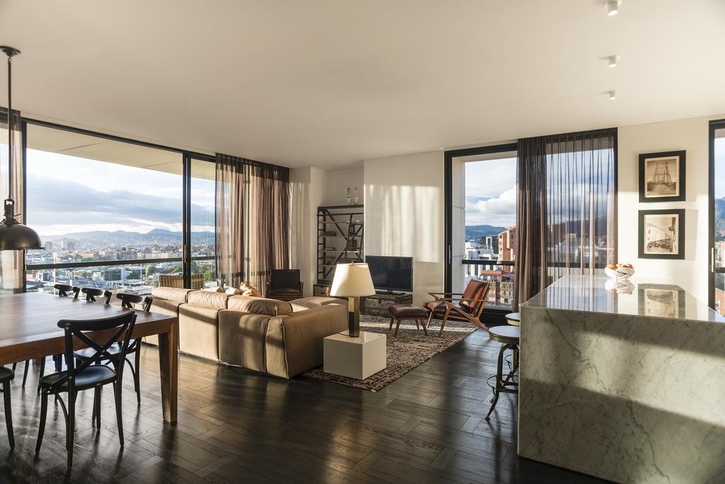 8010 Urban Living- Luxury Experience