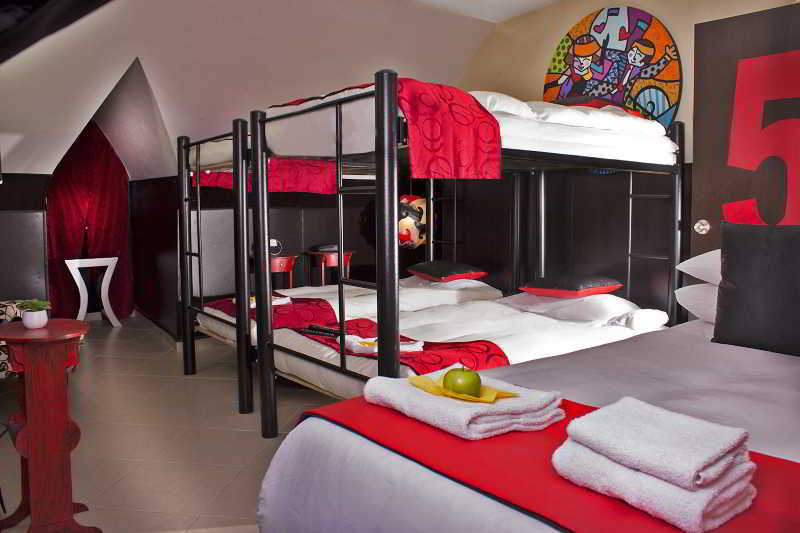 Portal De Oxum Hotel