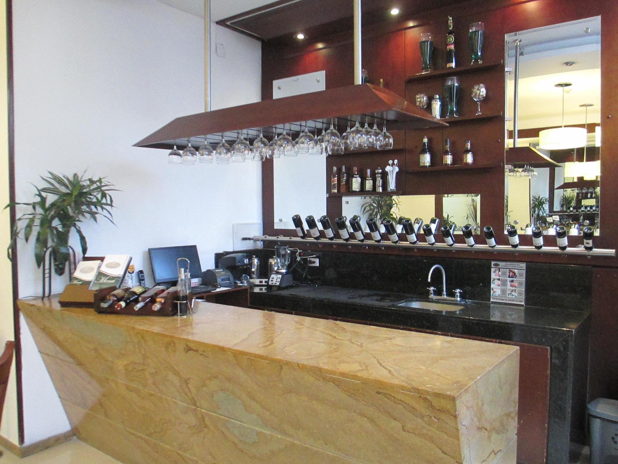 Platinum 4* Bogotá