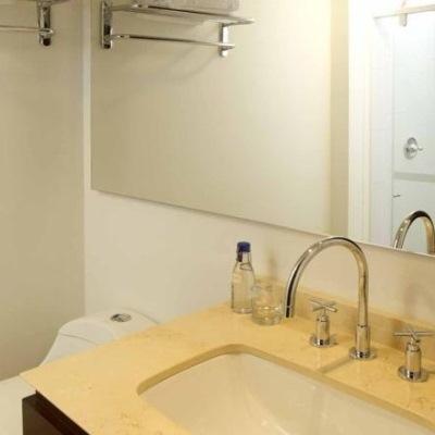 Hotel Nh Urban 93 Royal