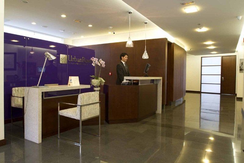 Hotel Nh Urban 93 Royal 4*