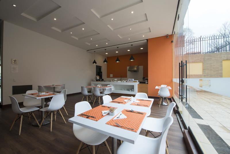 Espacio 94 Apartahotel 4*